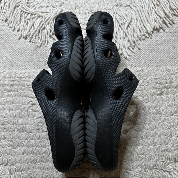 KEEN men's magnetic black Yogui slip on clog shoes 14 - Picture 9 of 12